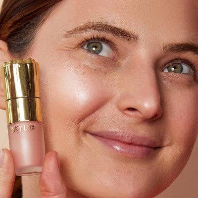 This is Beauty - Winky Lux Cheeky Rose Liquid Highlighter Angel 0.21 fl oz - New